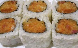 * Spicy Salmon Roll
